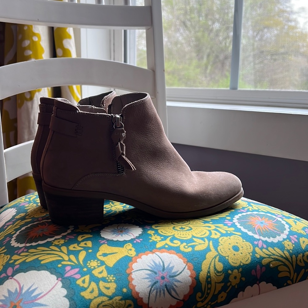 Steve Madden booties